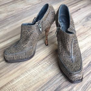 Donna Karan heels